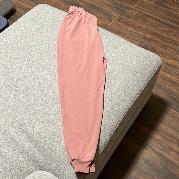 Lululemon Stretch HR Jogger - Picture 2 of 7